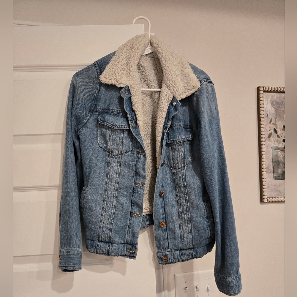 Thread & Supply Light Blue Denim Jacket with Cream Sherpa